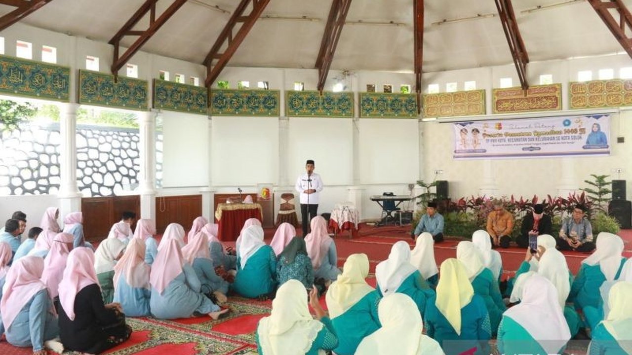 Pesantren Ramadhan PKK Solok: Wujudkan Keluarga Madani di Kota Solok