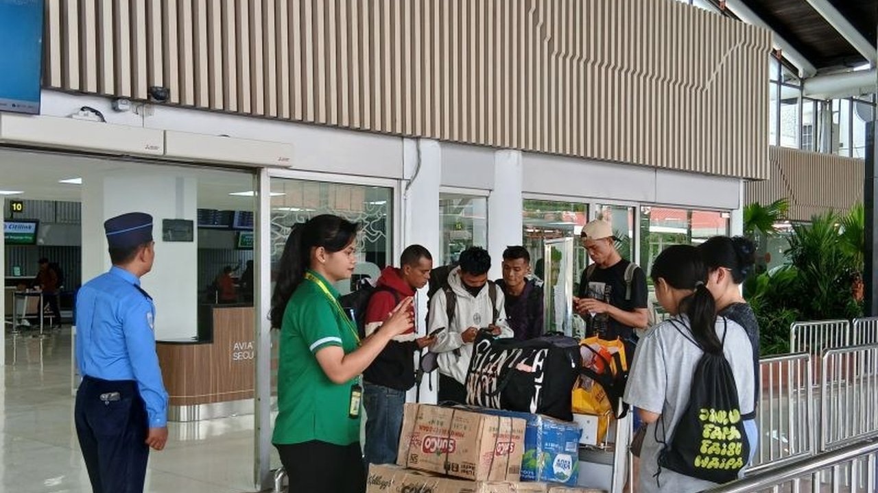 Polresta Bandara Soetta luncurkan layanan antar-jemput penumpang di Terminal 1B dan 3 Bandara Soetta untuk mengantisipasi perpindahan Citilink dan memastikan kelancaran mudik Lebaran 2025.