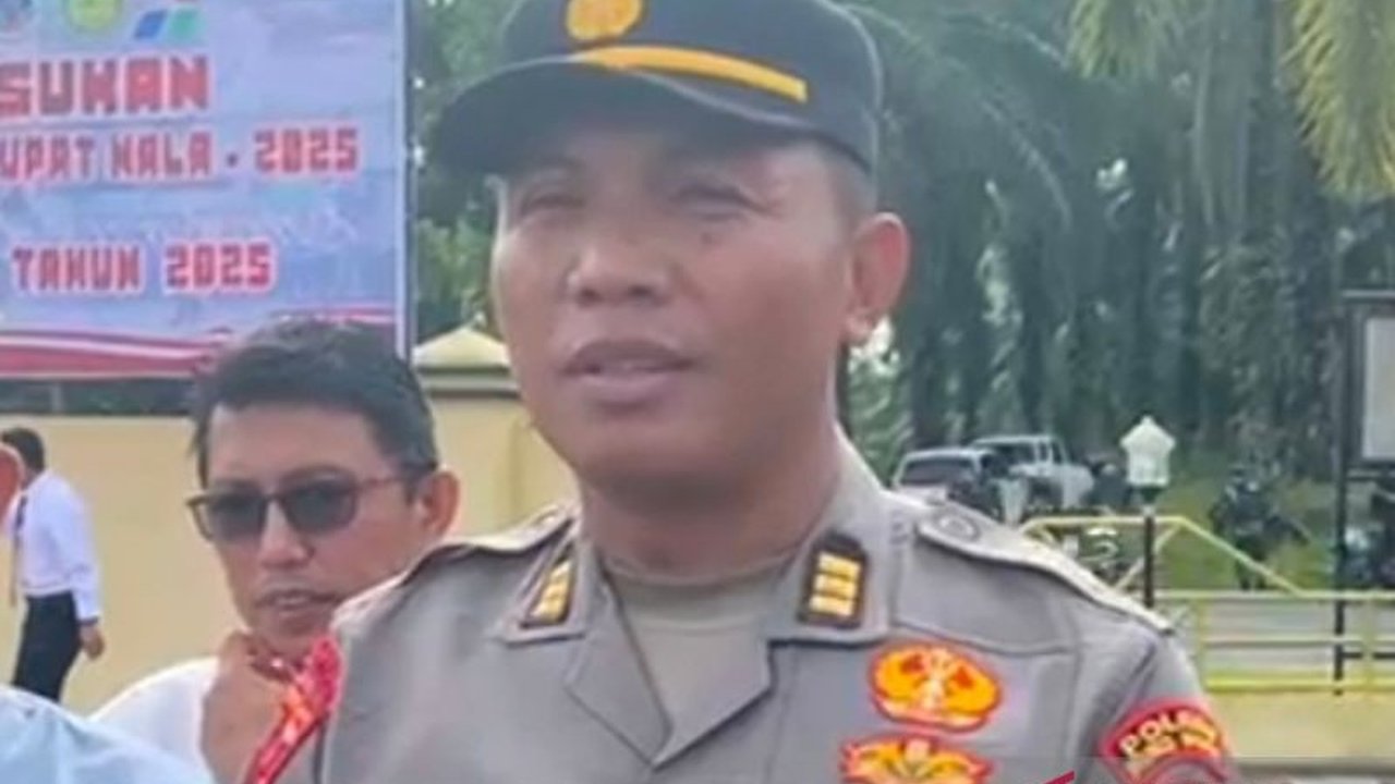 Polres Mukomuko, Bengkulu, siagakan alat berat dan 83 personel gabungan TNI dan instansi terkait untuk antisipasi bencana alam selama arus mudik Lebaran 2025.