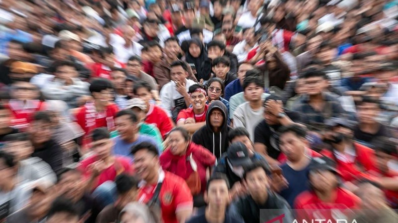 Kekalahan telak Timnas Indonesia dari Australia menyoroti perlunya pembinaan berkelanjutan bak kisah sukses apel Granny Smith dari Sydney, fokus pada bibit pemain muda untuk masa depan gemilang.