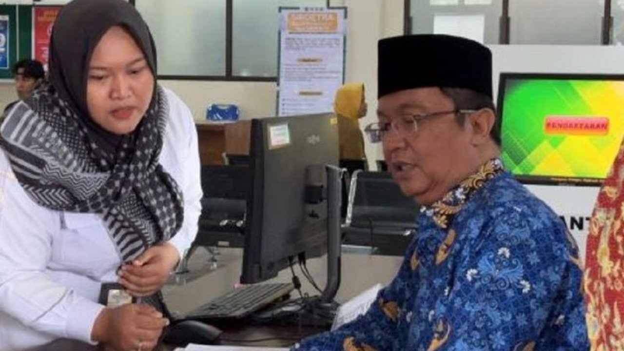 RSUD Palangka Raya meluncurkan program Know Your Customer (KYC) di aplikasi SATUSEHAT Mobile untuk meningkatkan keamanan dan efisiensi akses data kesehatan pasien.