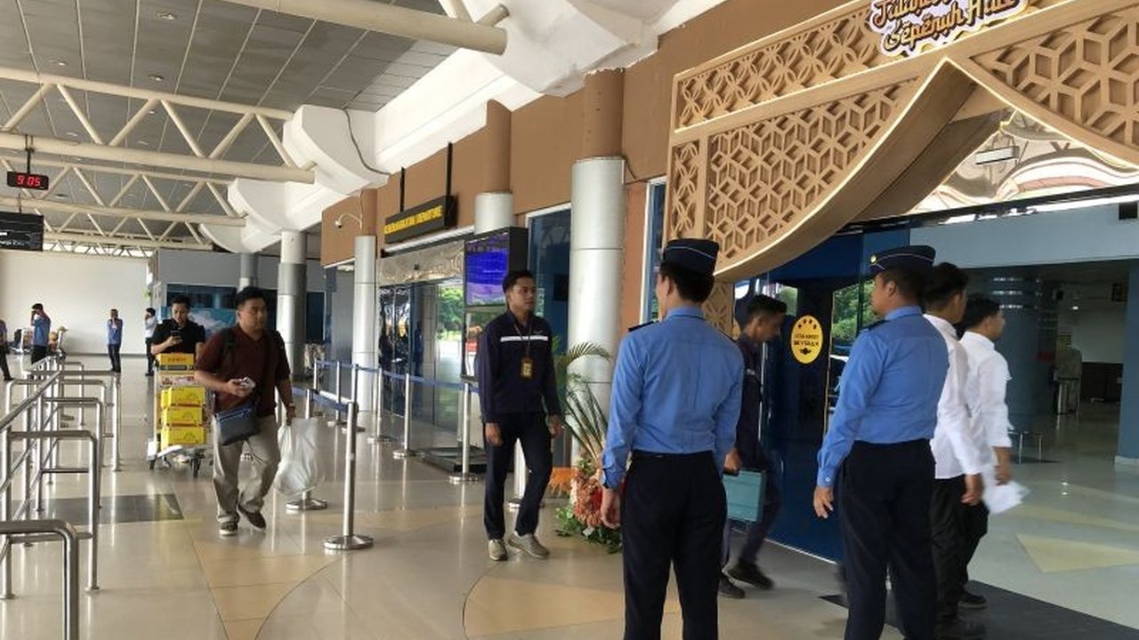 Bandara Sultan Mahmud Badaruddin II Palembang menyiapkan 121 penerbangan ekstra flight dengan total 21.768 kursi untuk mengantisipasi lonjakan penumpang selama periode mudik Lebaran 2025.