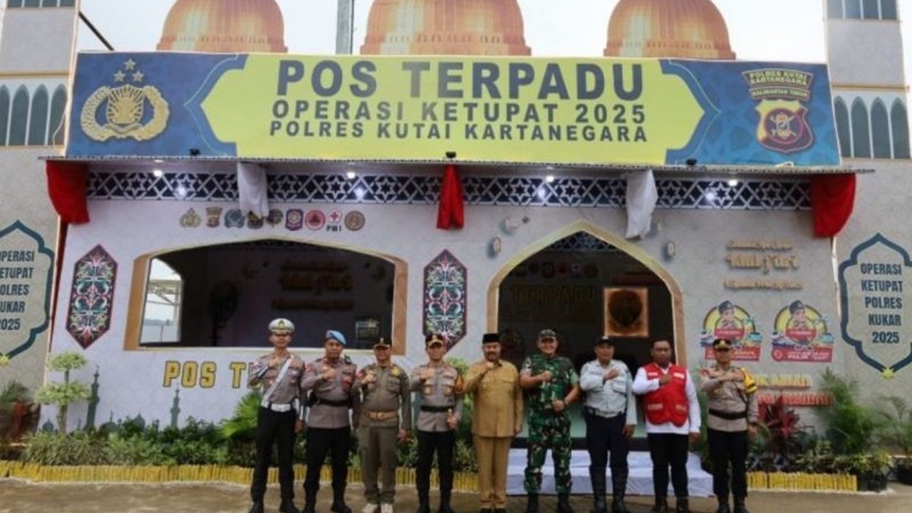 Personel gabungan di Kutai Kartanegara bersiap mengamankan arus mudik Lebaran 2025 dengan slogan 