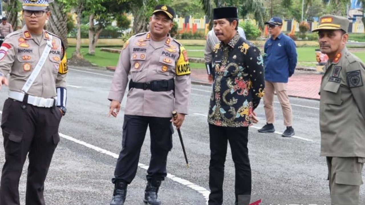 Polres Penajam Paser Utara dirikan 11 posko pengamanan Lebaran 2025, melibatkan 373 personel gabungan untuk mengamankan arus mudik dan balik serta menciptakan suasana kondusif bagi masyarakat.
