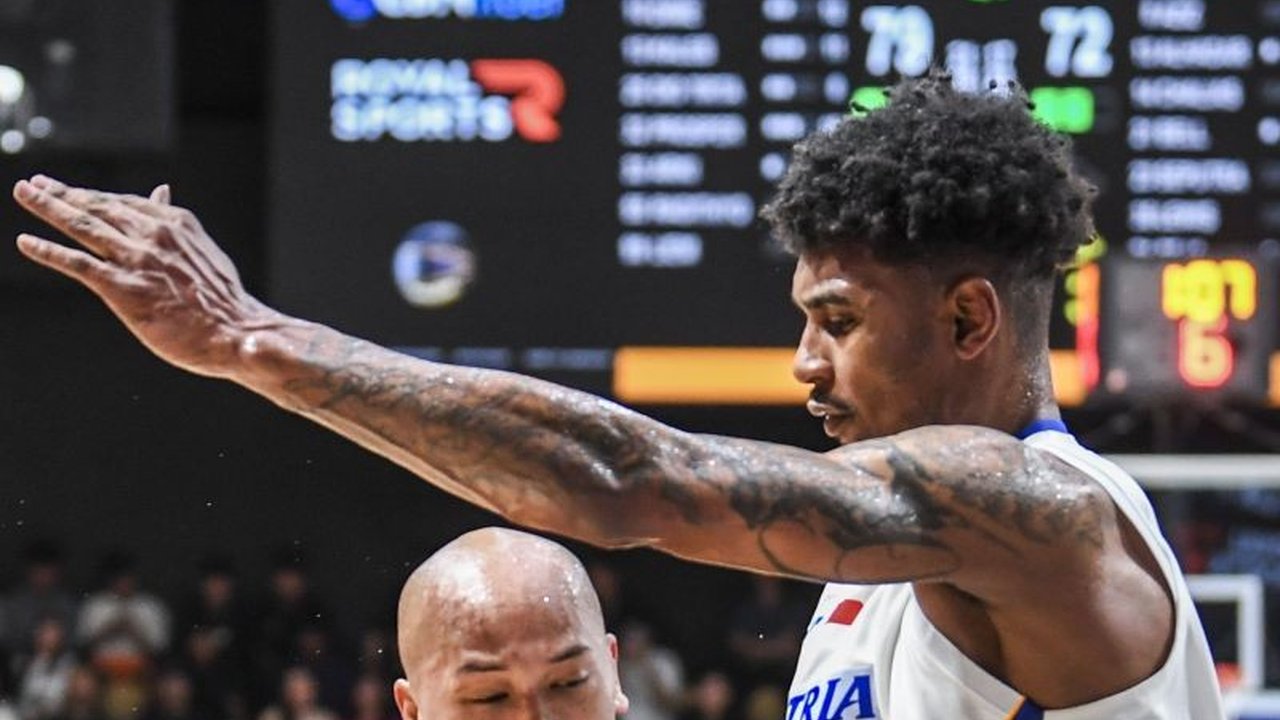 Pemain Dewa United Banten, Arki Wisnu, menyoroti pertahanan timnya yang perlu ditingkatkan untuk mempertahankan rekor kemenangan beruntun di IBL 2025.