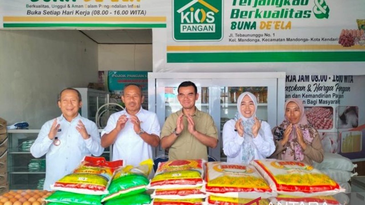 Pemerintah Kota Kendari meluncurkan kios pangan di setiap kelurahan untuk memudahkan akses pangan bagi masyarakat dan menekan laju inflasi.