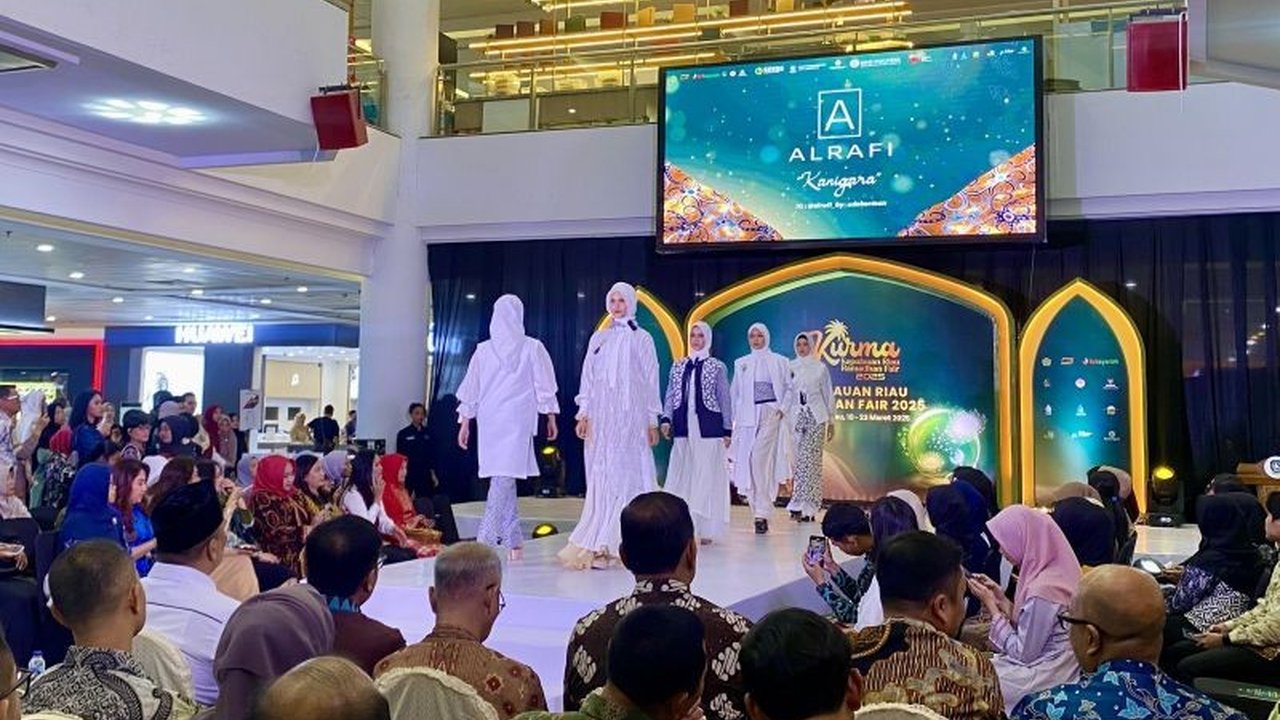Kepulauan Riau Ramadhan Fair (KURMA) 2025 sukses meningkatkan transaksi UMKM hingga Rp2,3 miliar, naik 100 persen dari tahun sebelumnya, sekaligus mendorong ekonomi syariah di Kepri.