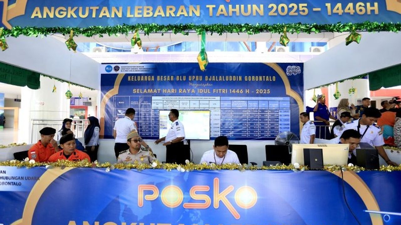 Bandara Djalaluddin Gorontalo siap memberikan pelayanan maksimal melalui Posko Angkutan Lebaran 2025 dengan berbagai fasilitas dan kerja sama antar instansi terkait untuk kenyamanan penumpang.
