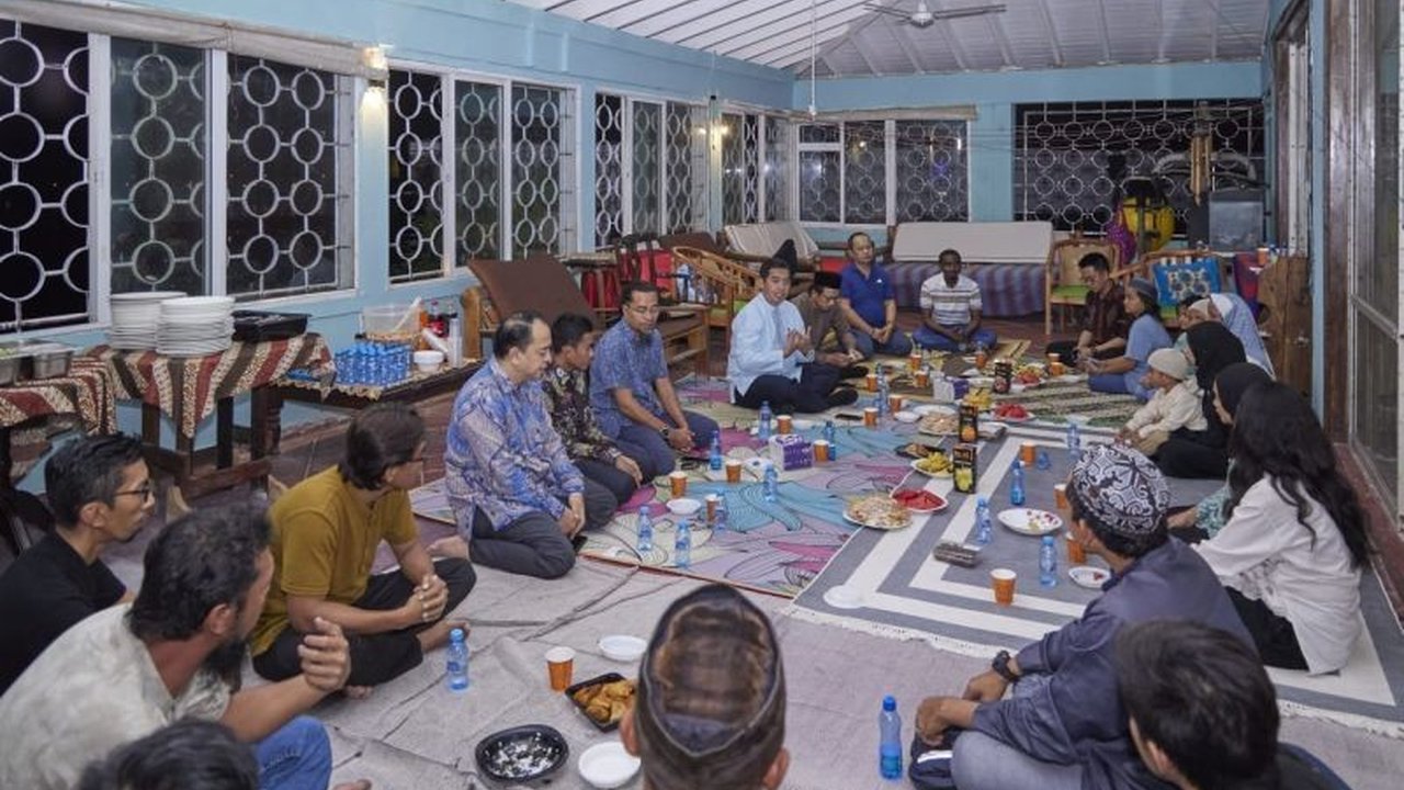 KBRI Nairobi mengunjungi warga negara Indonesia (WNI) di Mombasa, Kenya, untuk mempererat silaturahmi dan memberikan pelayanan terbaik selama bulan Ramadan.