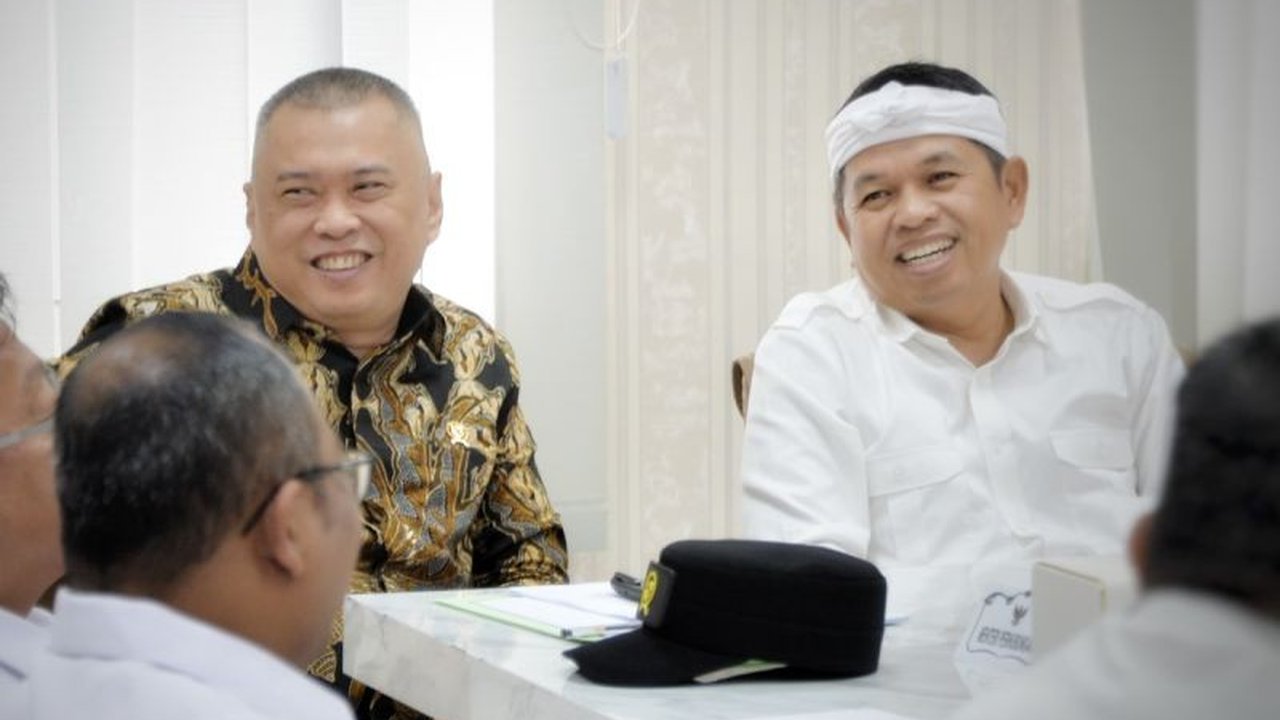 Menteri Perhubungan mengapresiasi kebijakan Jawa Barat yang memberikan kompensasi kepada angkutan tradisional selama puncak mudik Lebaran 2025 untuk kelancaran arus mudik.