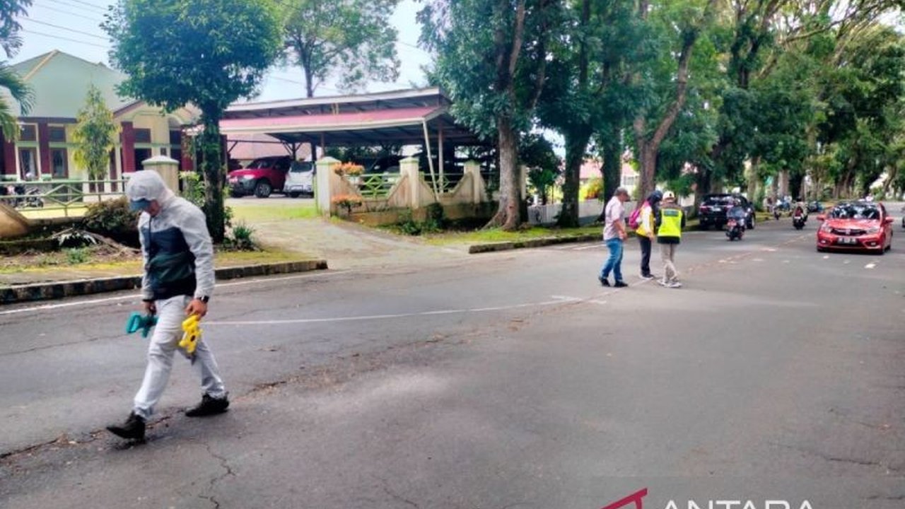Pemkab Rejang Lebong akan memperbaiki Jalan S Sukowati Curup sepanjang 1,5 KM yang rusak selama 19 tahun, dengan anggaran yang telah ditingkatkan menjadi Rp7 miliar.