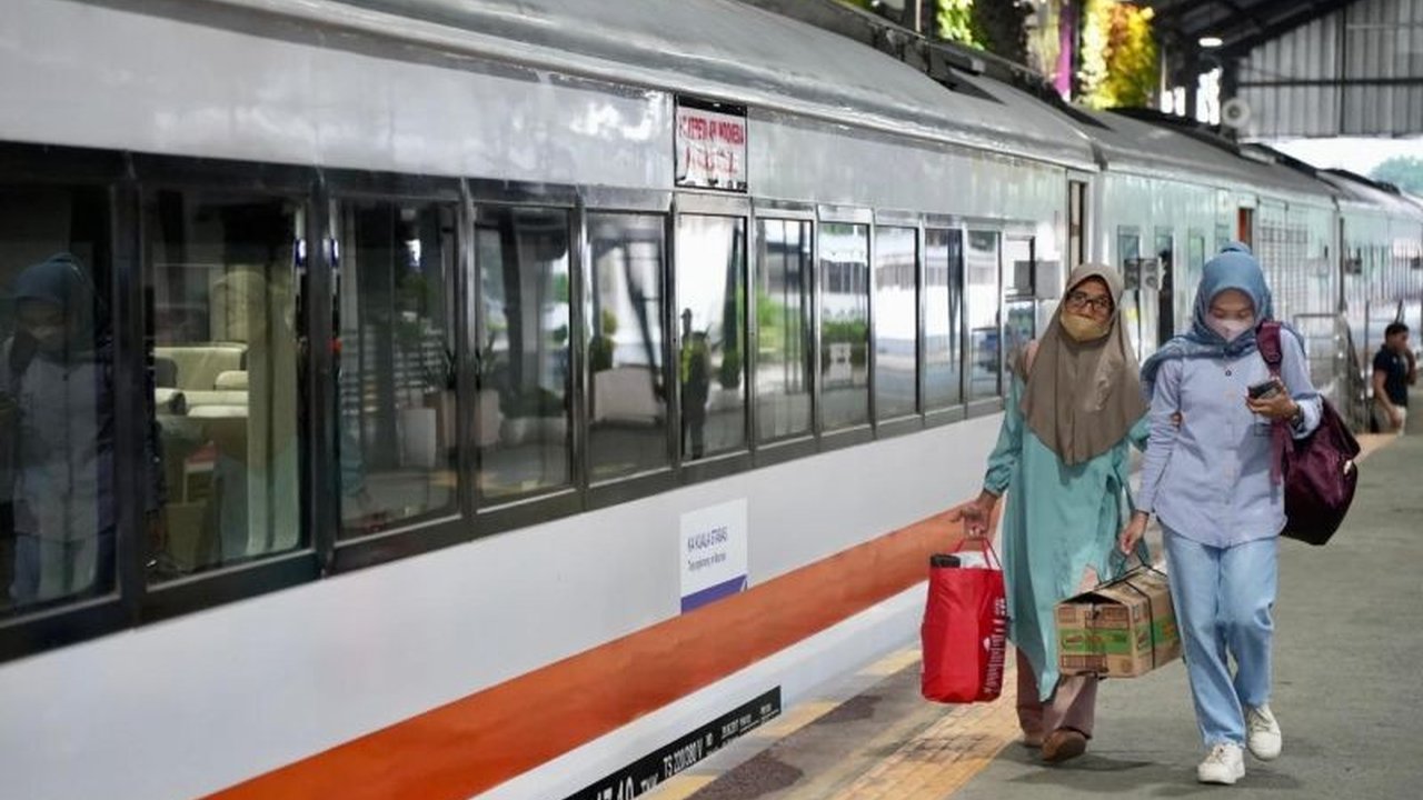 KAI Tambah 5.632 Tempat Duduk KA Kuala Stabas untuk Mudik Lebaran 2025