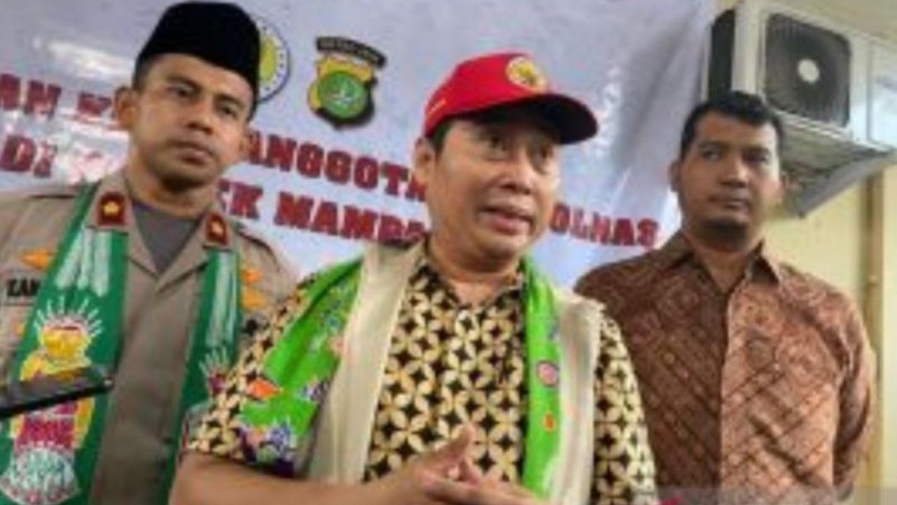 Mohammad Dawam, pemerhati kepolisian, mendesak TNI dan Polri untuk menyelidiki tuntas dugaan setoran uang dari judi sabung ayam kepada oknum aparat, menyusul tewasnya tiga polisi di Lampung.