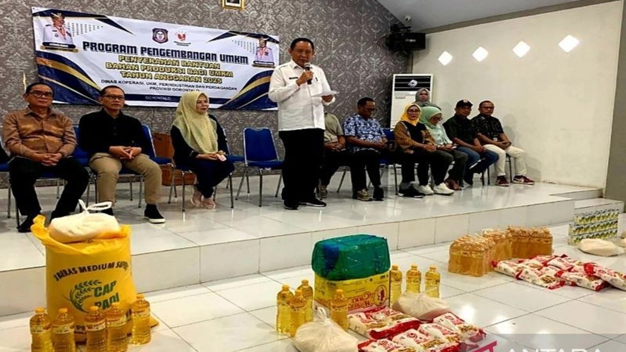 Pemprov Gorontalo Berikan Bantuan Rp300 Juta untuk 300 Pelaku UMKM