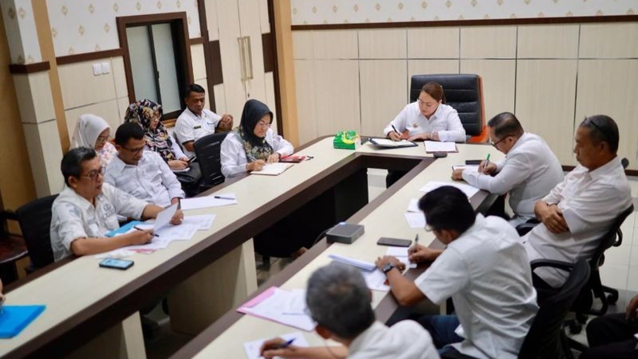 Pemkab Donggala alihkan hasil efisiensi anggaran untuk program prioritas masyarakat, termasuk BPJS gratis, adminduk, dan infrastruktur.