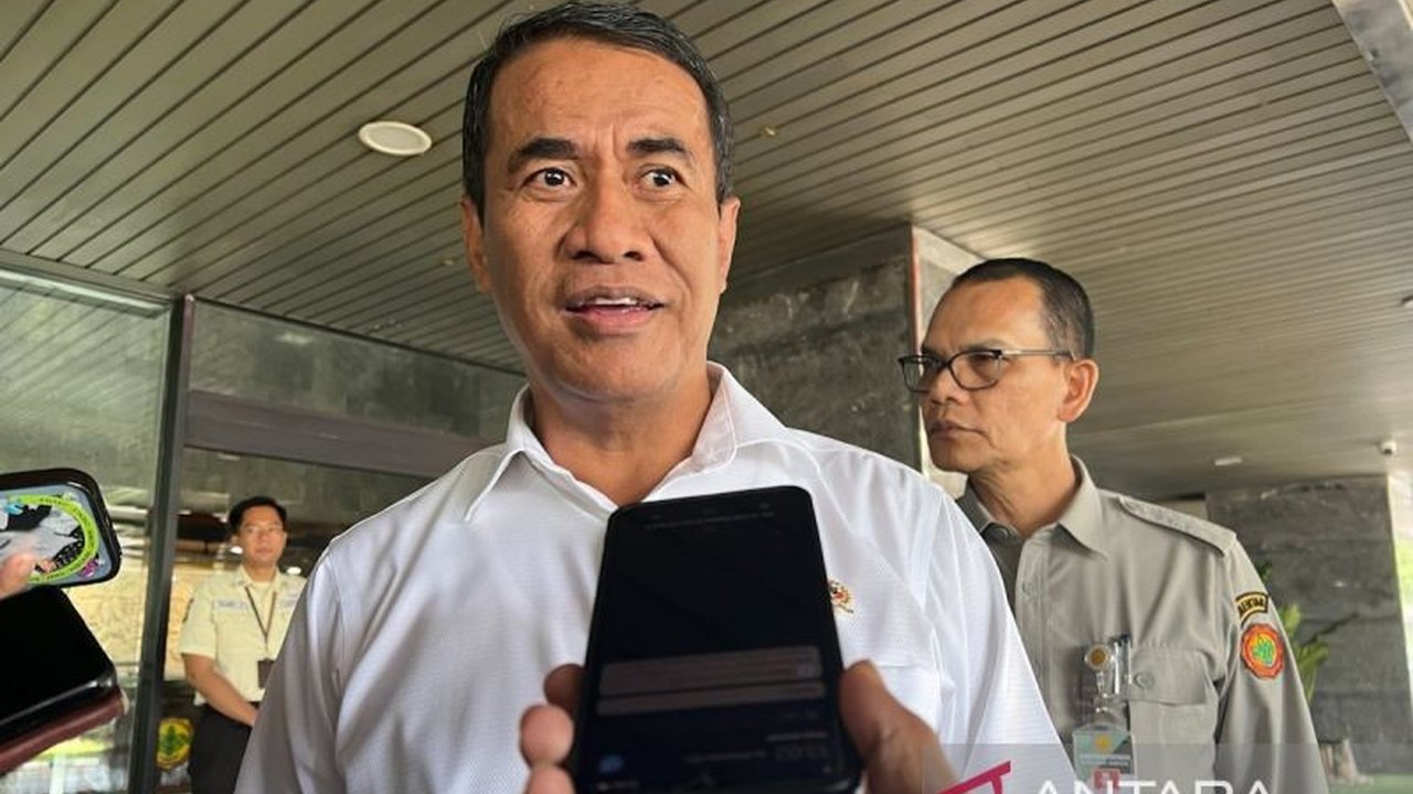 Presiden Prabowo Subianto secara intensif memantau harga pangan dan kerap menghubungi Mentan Andi Amran Sulaiman untuk memastikan stabilitas harga bahan pokok jelang Idul Fitri.