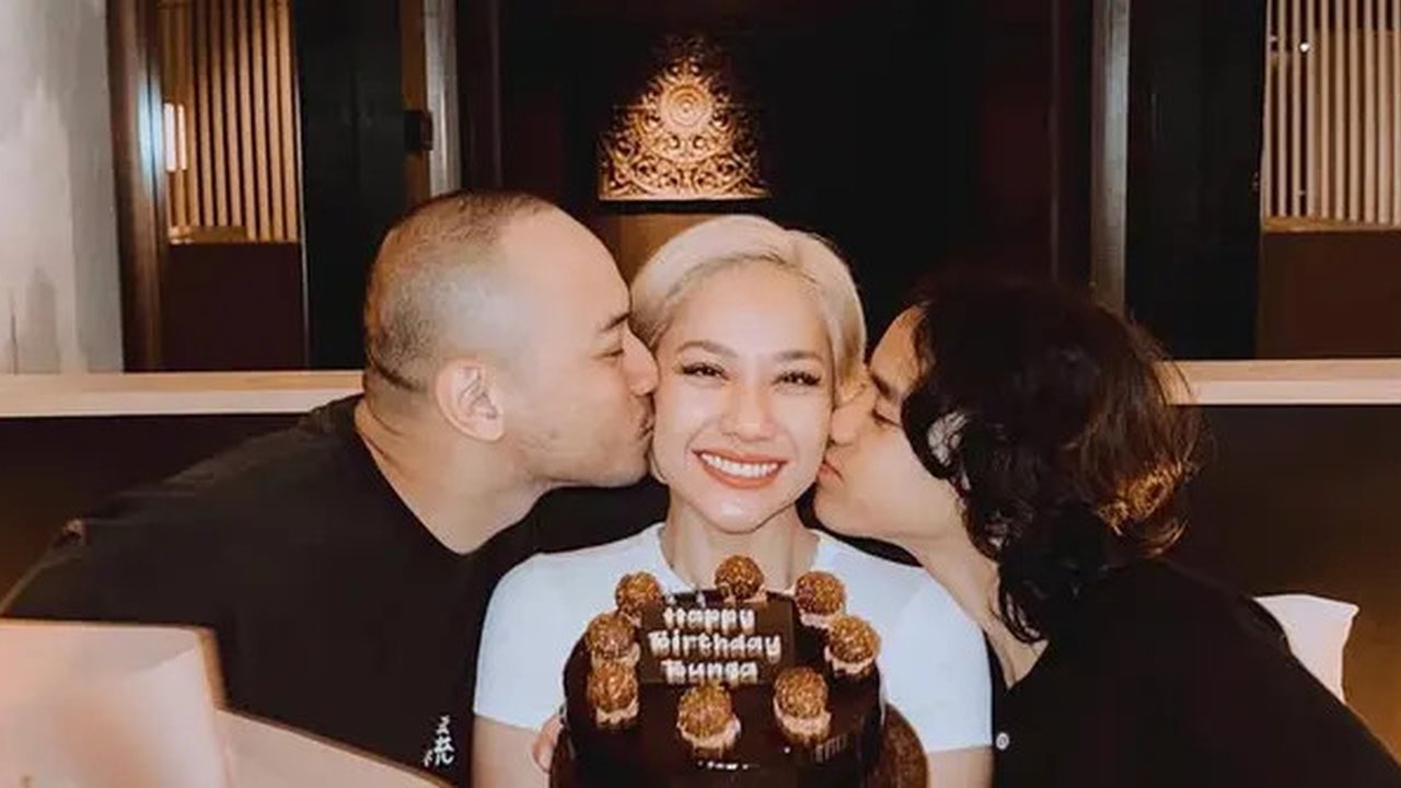 Bunga Citra Lestari ulang tahun ke-42. [@itsmebcl]
