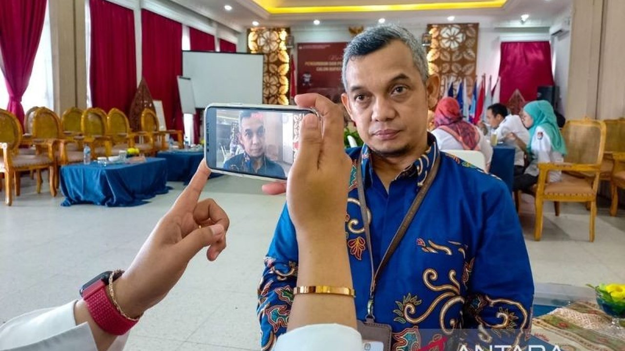 KPU Natuna mengembalikan sisa dana hibah Pilkada 2024 sebesar Rp1,18 miliar ke Pemkab Natuna karena beberapa pos anggaran tidak terpakai, termasuk kegiatan untuk calon perseorangan yang tidak ada.