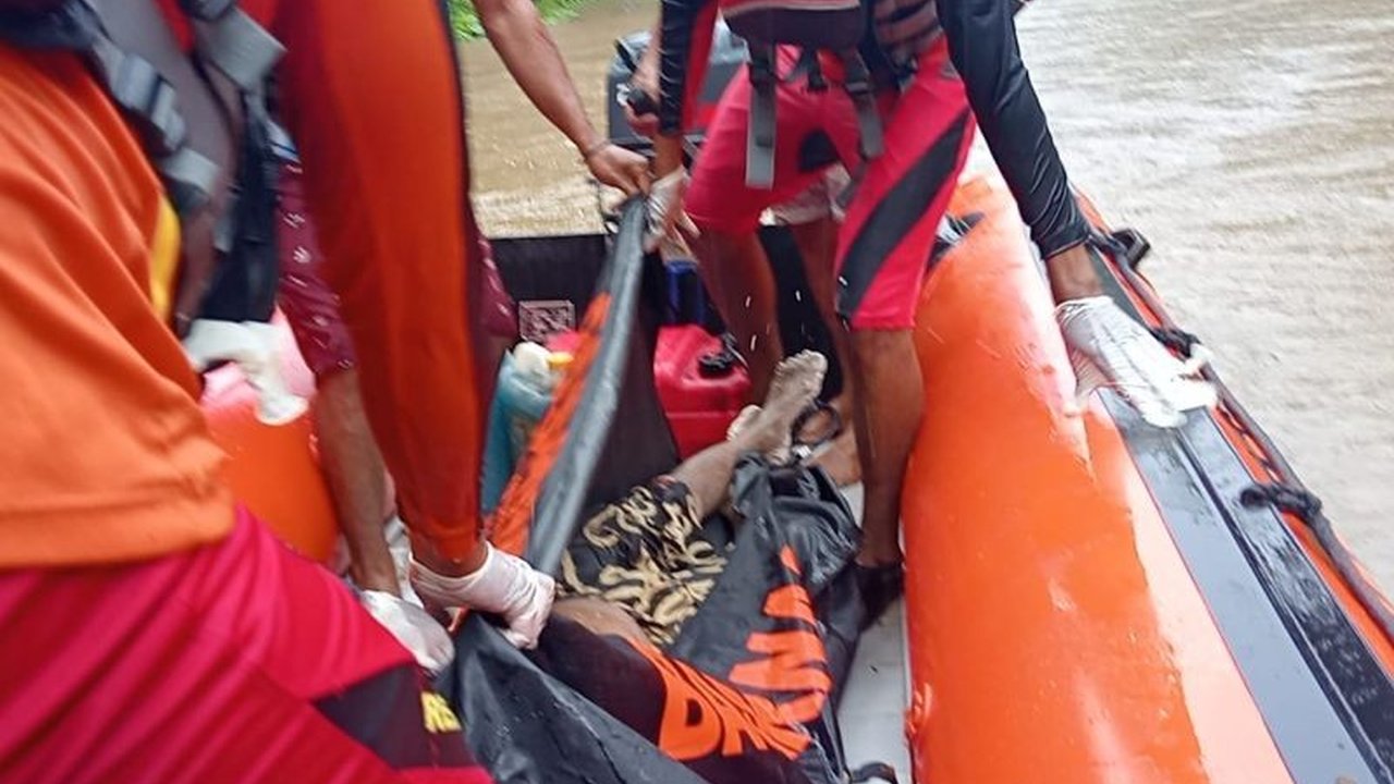 Seorang remaja berusia 20 tahun ditemukan meninggal dunia setelah terseret arus sungai di Halmahera Utara, Maluku Utara, dalam sebuah insiden yang terjadi saat hujan lebat.