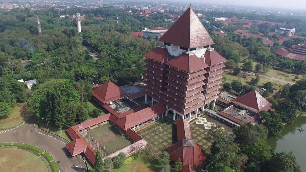 Universitas Indonesia (UI) berhasil meraih prestasi membanggakan dengan menempati posisi teratas sebagai perguruan tinggi di Indonesia yang memiliki jumlah subjek terbanyak dalam QS World University Rankings (WUR) by Subject 2025.
