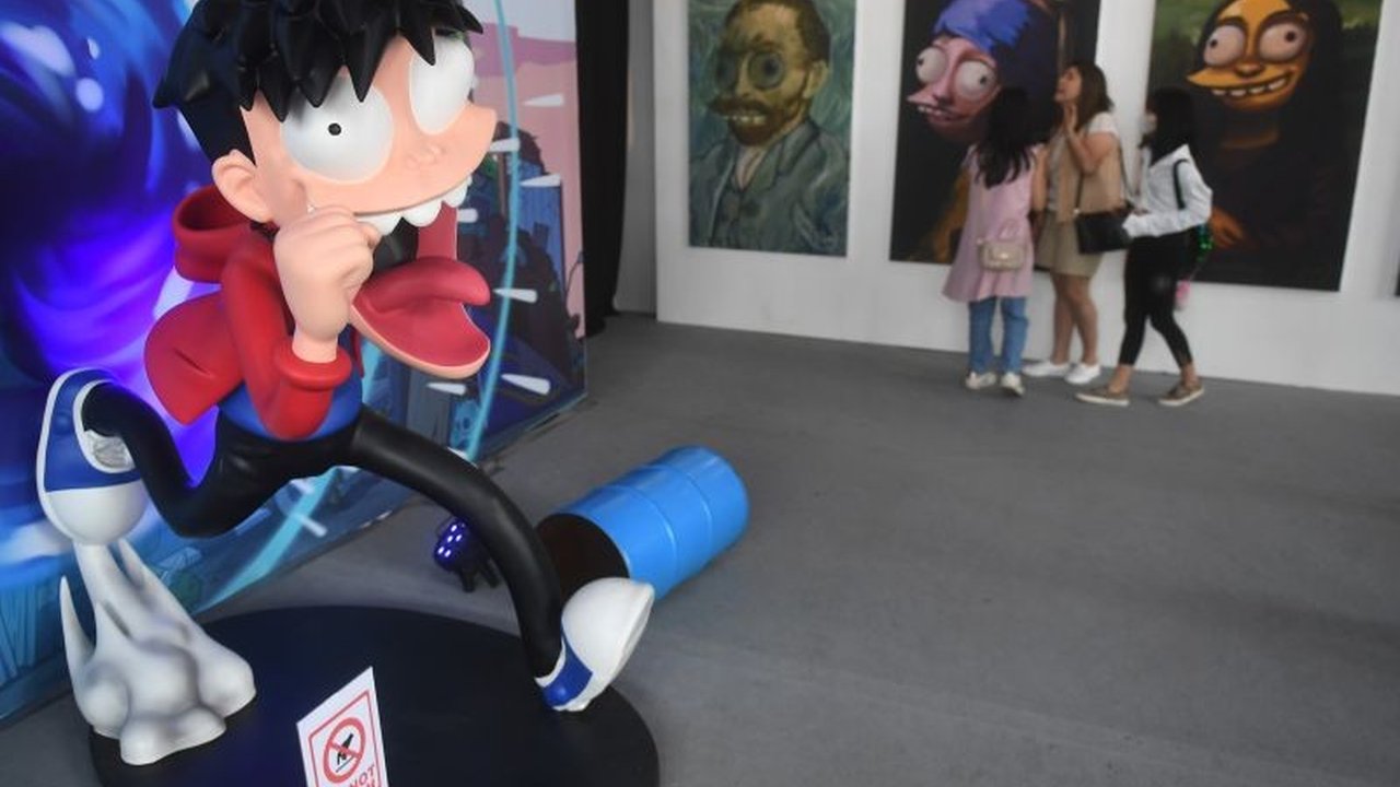 Kementerian Ekonomi Kreatif (Kemenparekraf) berencana menambah subsektor baru dalam Klasifikasi Baku Lapangan Usaha Indonesia (KBLI) bidang ekonomi kreatif, termasuk IP karakter dan kustomisasi otomotif, untuk mendorong pertumbuhan ekonomi.