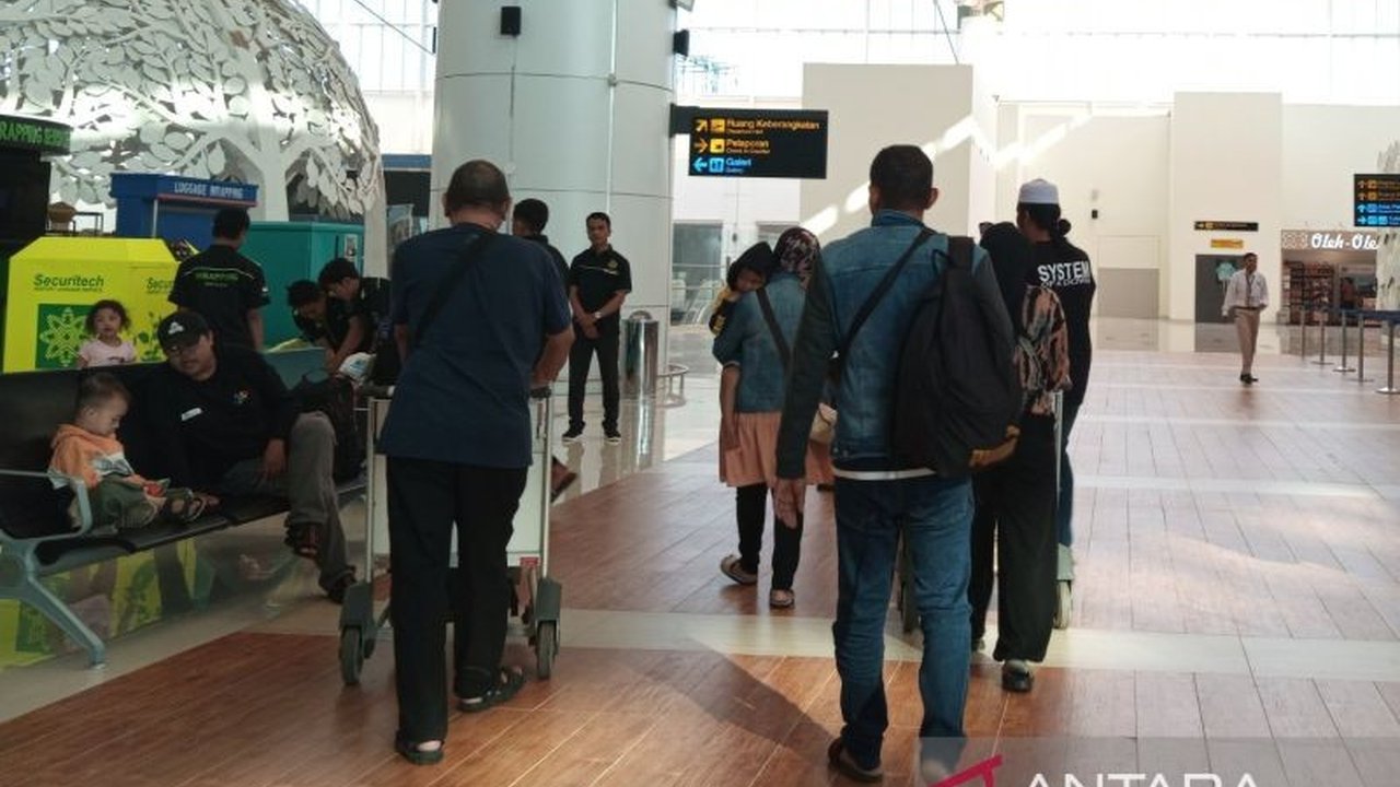 Bandara Internasional Jawa Barat (BIJB) Kertajati siap menghadapi lonjakan penumpang mudik Lebaran 2025 dengan berbagai strategi optimalisasi layanan dan peningkatan koordinasi.