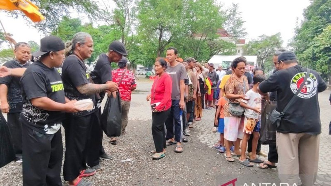 PSHT Kobaret Solo Raya berkomitmen membersihkan citra negatif organisasi melalui berbagai aksi kemanusiaan seperti Jumat berkah dan pembagian takjil selama Ramadhan, sekaligus memberdayakan UMKM.