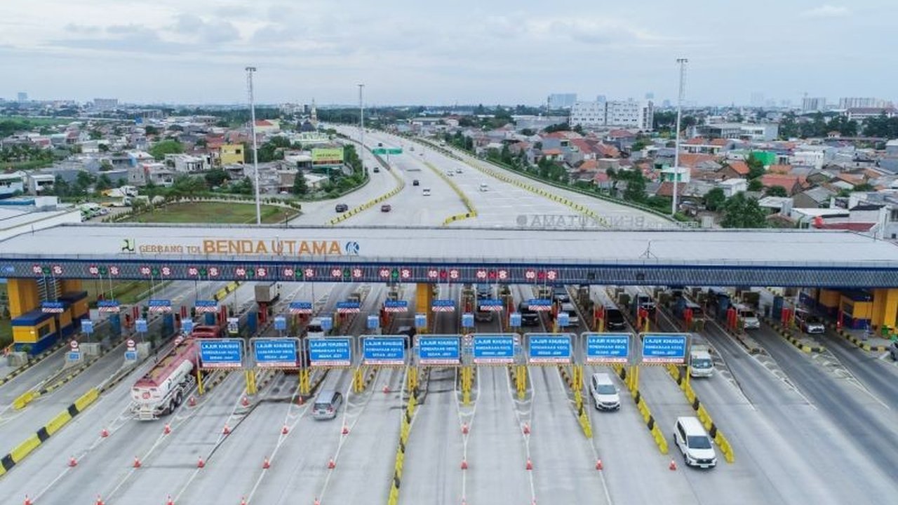 Lonjakan kendaraan menuju Bandara Soetta tercatat 47.230 pada H-9 Lebaran, sementara arus mudik di jalur Jawa Barat belum menunjukkan peningkatan signifikan.