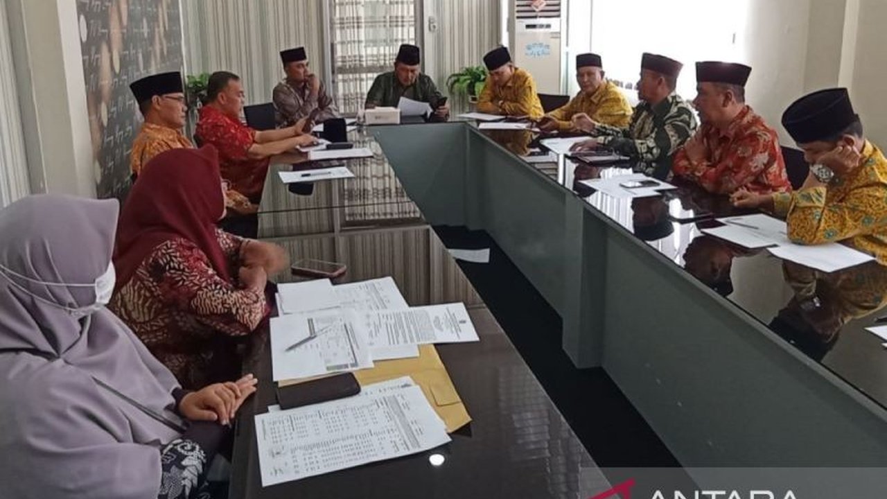 Kemenag Rejang Lebong mengimbau masyarakat Muslim membayar zakat fitrah melalui UPZ untuk penyaluran yang lebih efektif dan tepat sasaran kepada yang berhak.