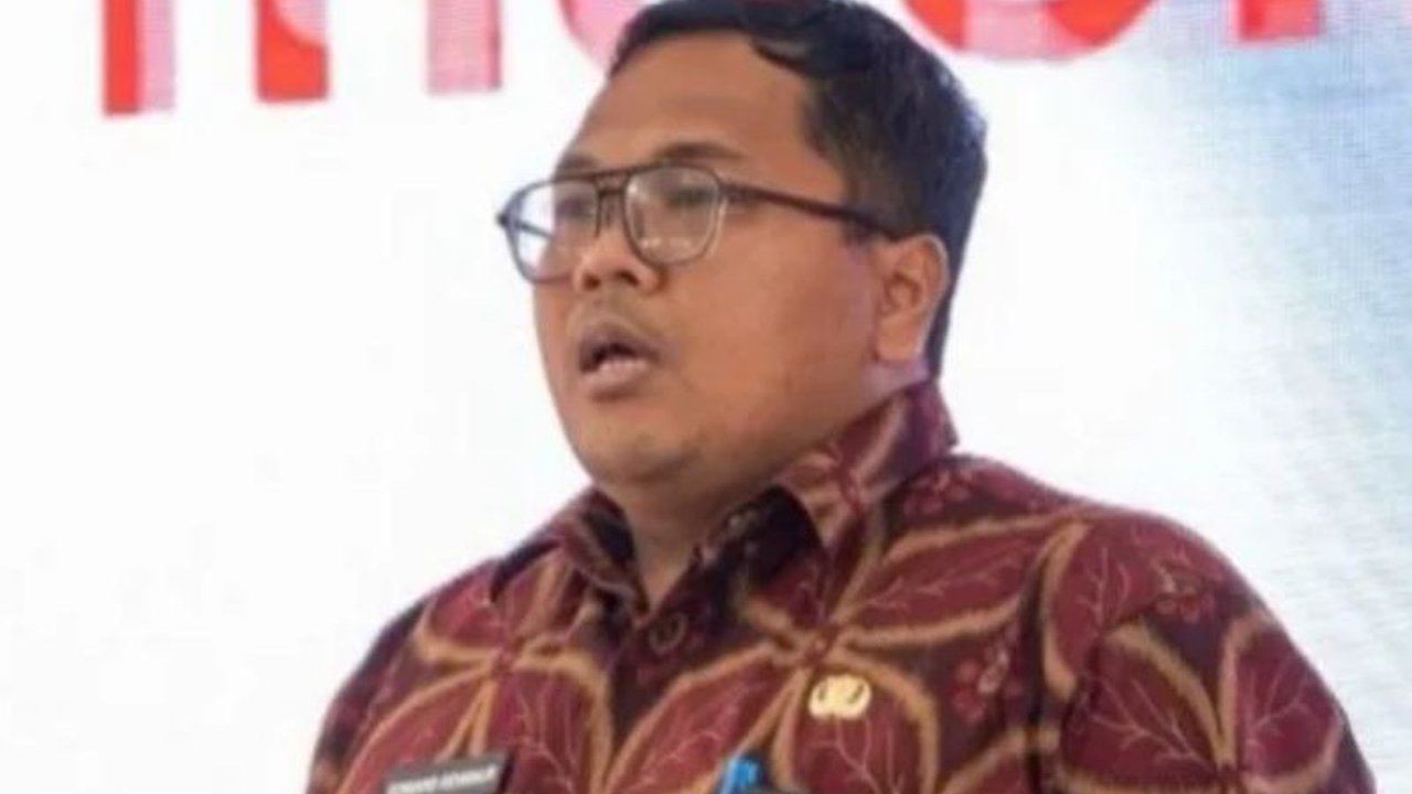 Gubernur Papua Tengah, Meki Nawipa, menginstruksikan pelantikan bersama Bupati Puncak dan Mimika di Nabire pada 25 Maret 2025, menandai tonggak penting pemerintahan daerah.