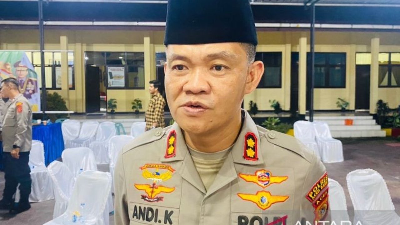 Polres Aceh Barat membangun pos pengamanan dan pelayanan untuk memberikan kenyamanan dan keamanan kepada pemudik Lebaran di jalur lintas Banda Aceh-Meulaboh serta meningkatkan patroli selama Ramadhan.