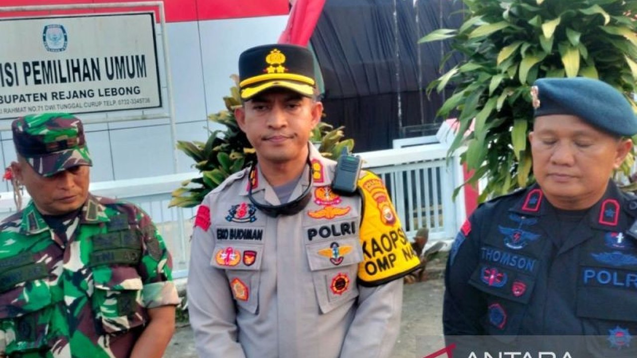 Kapolres Rejang Lebong mengimbau pemudik Lebaran 2025 untuk menitipkan rumah kepada tetangga, mematikan kompor dan peralatan elektronik, serta memeriksa kendaraan sebelum perjalanan, demi keamanan dan keselamatan.