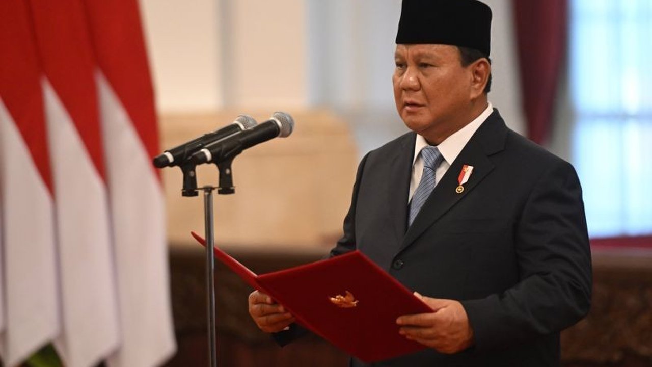 Presiden Prabowo Subianto akan melantik sejumlah Duta Besar Luar Biasa dan Berkuasa Penuh (LBBP) RI untuk negara-negara dan organisasi internasional strategis, menandai langkah penting dalam kebijakan luar negeri Indonesia.
