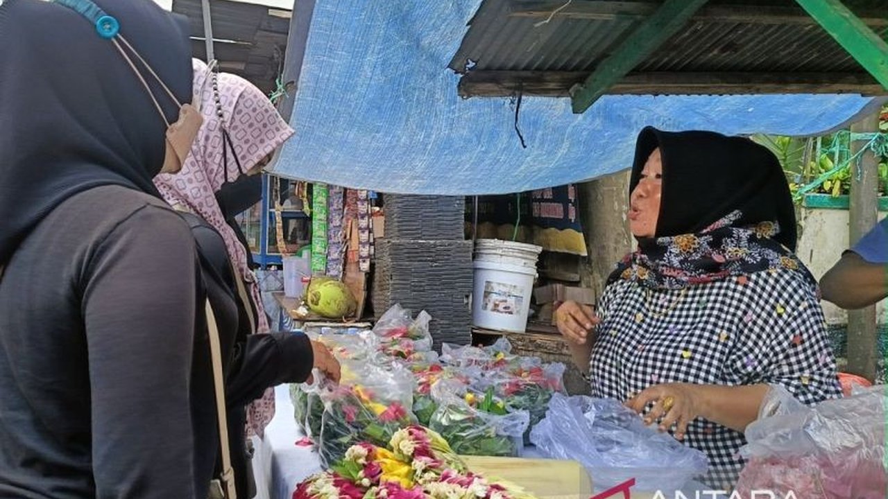 Dinas Sosial Kaltim prioritaskan bantuan ekonomi bagi wanita rawan sosial ekonomi (WRSE) melalui program pemberdayaan dan pelatihan kewirausahaan guna meningkatkan kesejahteraan keluarga di Kalimantan Timur.