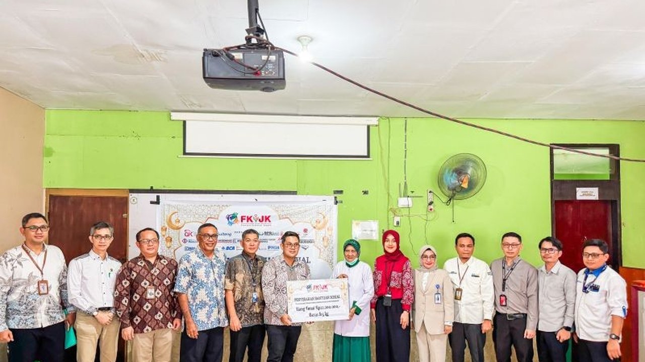 FK-IJK Sulteng Salurkan Bantuan Sosial Rp22 Juta dan 815 Kg Beras di Bulan Ramadhan