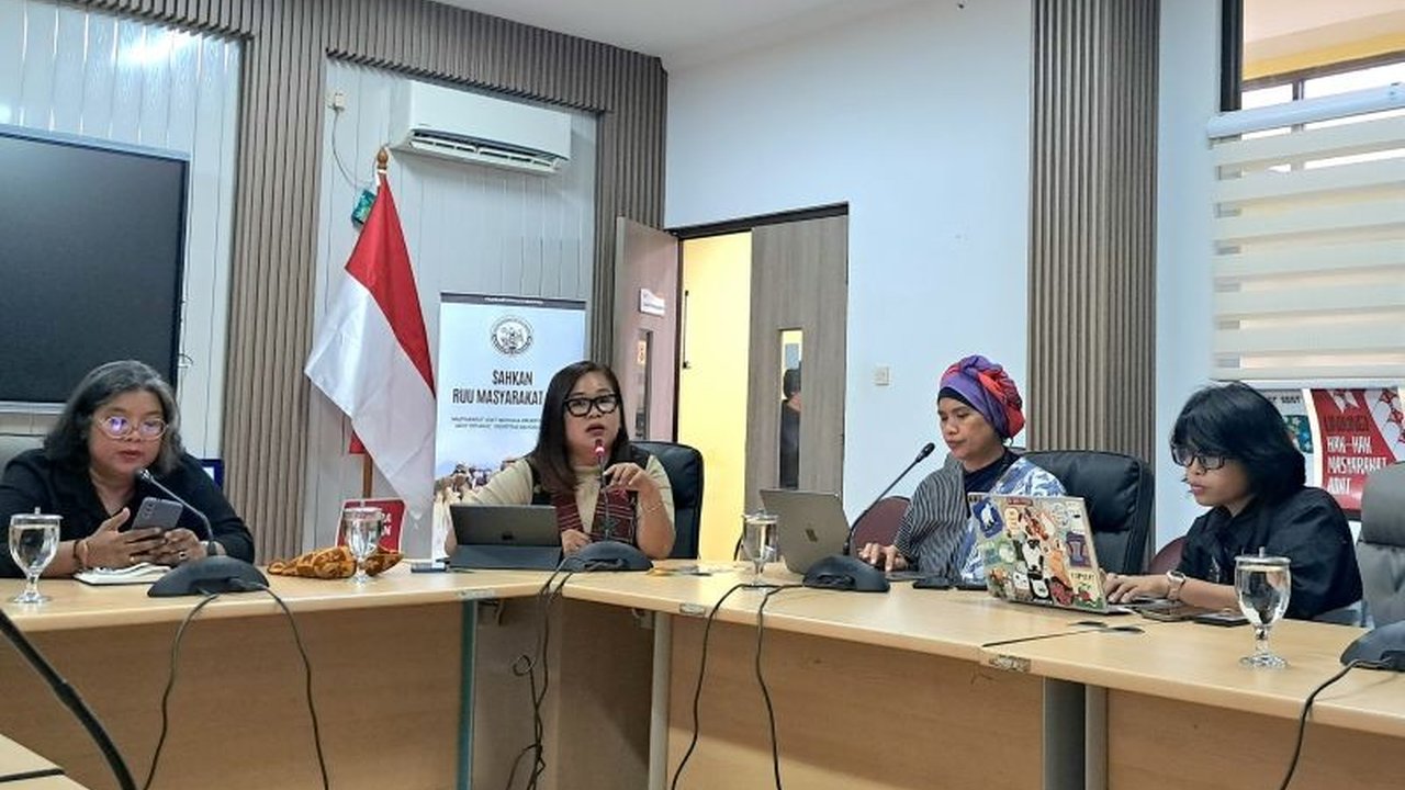 Koalisi Kawal RUU Masyarakat Adat optimistis pengesahan RUU ini akan mendorong pertumbuhan ekonomi berkelanjutan dan menyejahterakan masyarakat adat Indonesia.