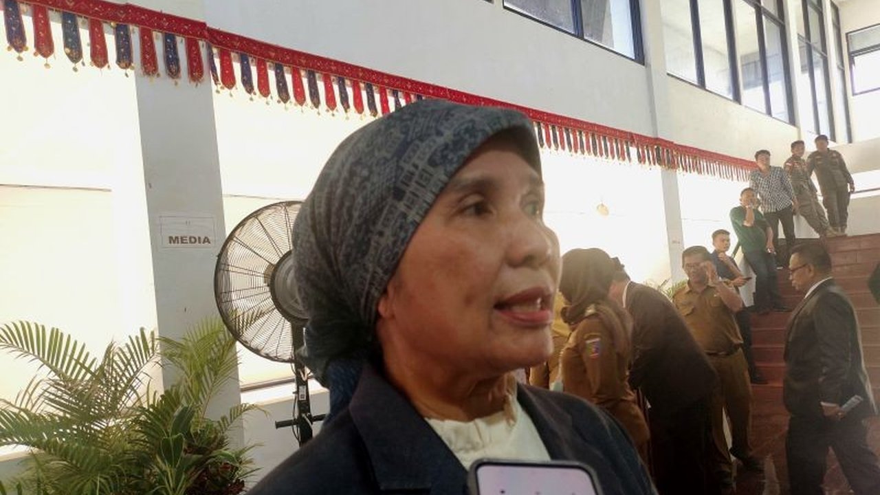 Provinsi Lampung telah menetapkan Kota Metro dan Kabupaten Tulang Bawang sebagai daerah percontohan program tabungan sampah untuk meningkatkan kesadaran pengelolaan sampah dan memberikan tambahan pendapatan bagi masyarakat.