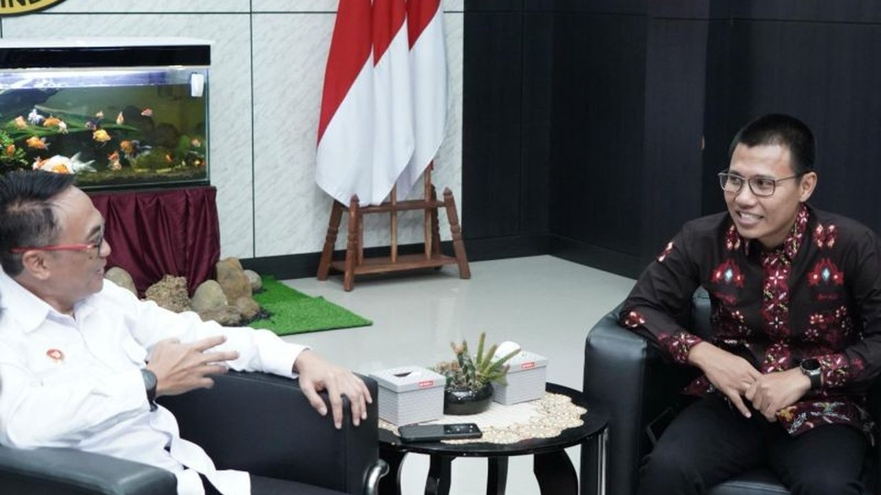 PLN UID Kalselteng dan BINDA Kalteng bersinergi memastikan pasokan listrik andal selama Ramadhan dan Lebaran 2025, mencakup pemantauan jaringan dan kesiapsiagaan petugas.