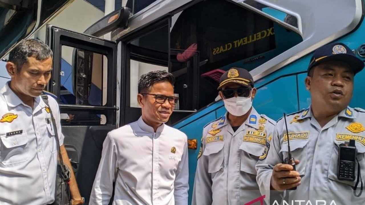 Wakil Ketua DPRD NTB dan Komisi IV melakukan sidak kesiapan angkutan Lebaran 2025 di Terminal Mandalika, mengecek fasilitas dan pelayanan untuk memastikan mudik nyaman dan aman bagi pemudik.