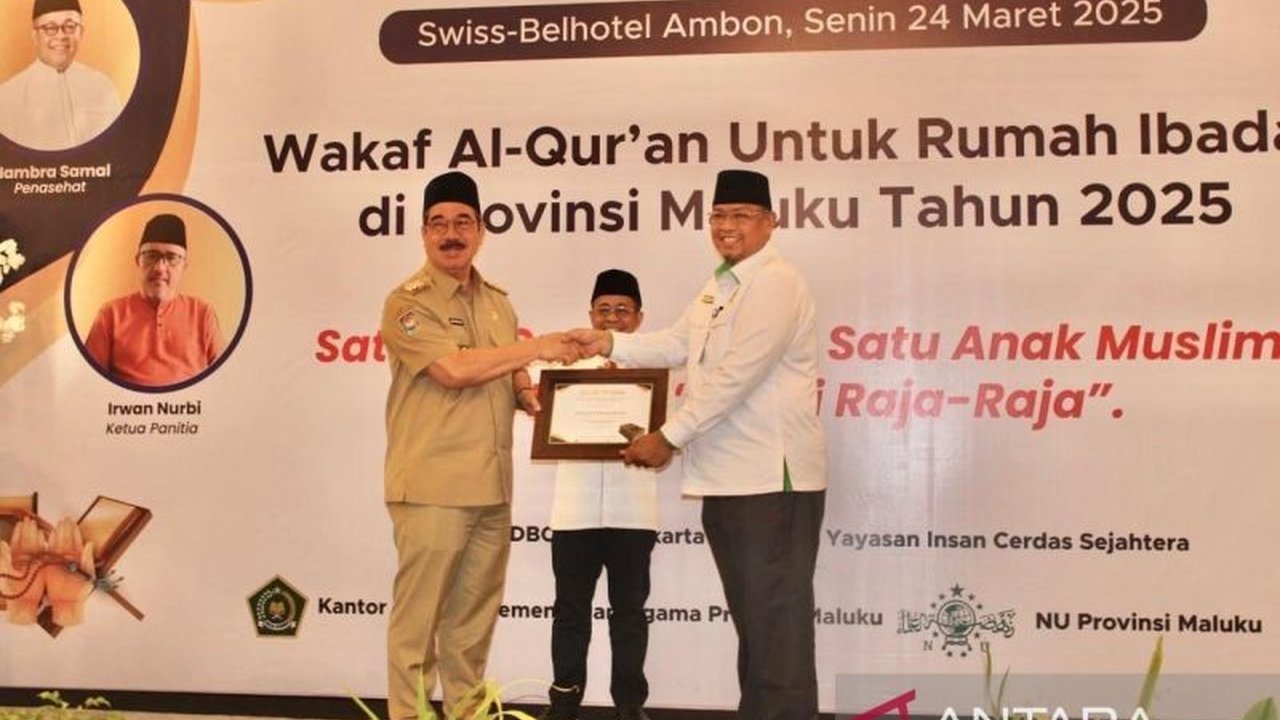 Pemerintah Provinsi Maluku salurkan 24.000 eksemplar Al-Quran untuk pondok pesantren, masjid, dan lembaga pendidikan agama di seluruh Maluku guna meningkatkan pemahaman dan pengamalan ajaran Islam.