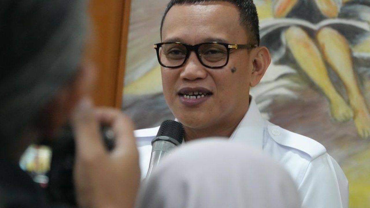 Kementerian Pelindungan Pekerja Migran Indonesia (KP2MI) menjamin perlindungan lebih baik bagi PMI ke Arab Saudi pasca pencabutan moratorium, meskipun ada protes dari beberapa pihak.