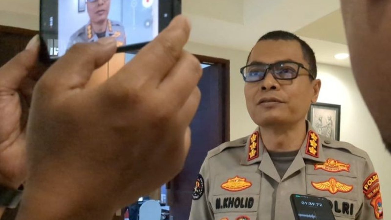 Polda NTB memeriksa empat anggotanya, termasuk Kapolsek Kayangan, terkait kasus dugaan pemerasan yang menyebabkan seorang warga mengakhiri hidupnya; Kapolsek dan dua anggotanya telah dimutasi.