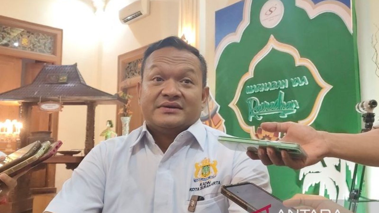 Kadin Surakarta mendorong pemerintah untuk berperan aktif memicu pertumbuhan ekonomi lokal, di tengah kebijakan efisiensi anggaran yang berdampak pada tekanan ekonomi.