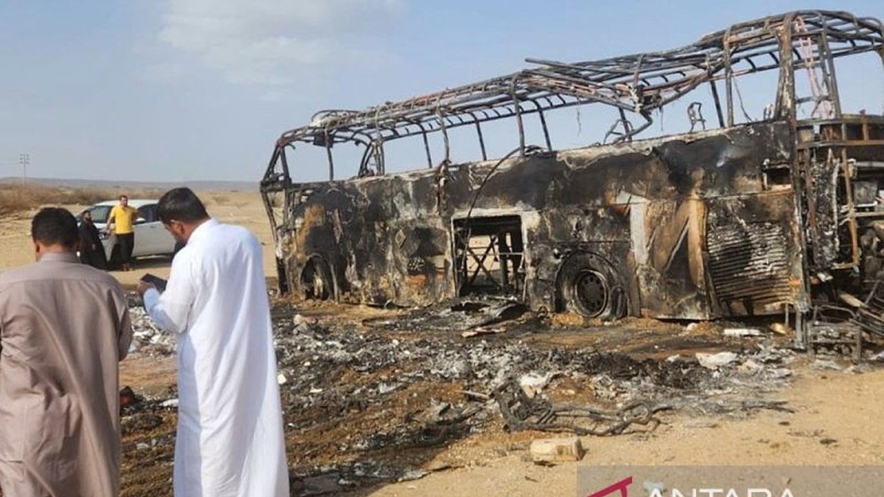 Kecelakaan bus yang menewaskan 6 jamaah umrah Indonesia di Arab Saudi mendorong KJRI Jeddah untuk menekankan pentingnya menggunakan agen perjalanan resmi demi keselamatan jamaah.