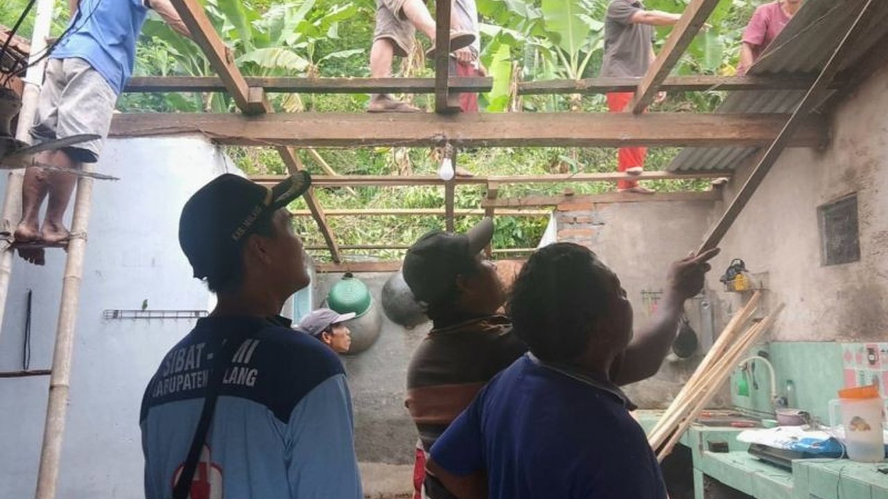 Antisipasi bencana hidrometeorologi saat mudik Lebaran 2025, BPBD Kabupaten Malang dirikan posko dan petakan wilayah rawan bencana di 16 kecamatan.