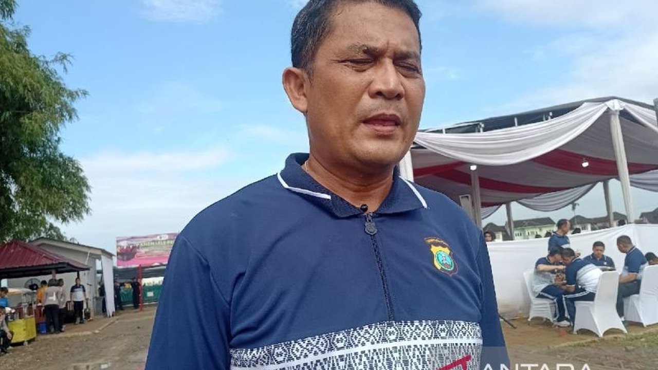 Polda Sumut kerahkan 12.104 personel gabungan untuk mengamankan jalur rawan bencana selama arus mudik Lebaran 2025, memastikan pemudik sampai tujuan dengan selamat.