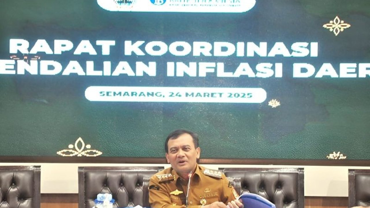 Gubernur Jawa Tengah, Ahmad Luthfi, mengusulkan pemerataan pasokan pangan antar daerah untuk menekan inflasi dan menstabilkan harga bahan pokok menjelang Ramadhan.