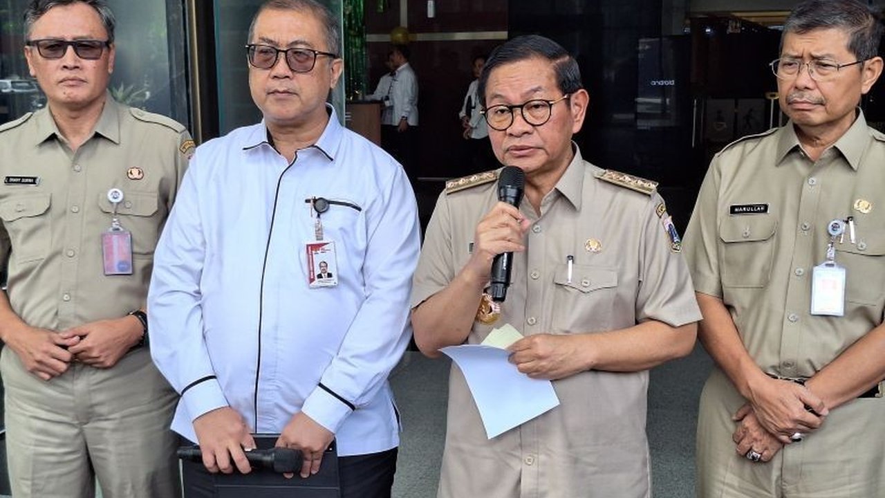 Gubernur DKI Jakarta, Pramono Anung Wibowo, meminta KPK mengawasi menyeluruh program Pemprov DKI, termasuk BUMD, guna mencegah korupsi dan mewujudkan pemerintahan yang bersih.