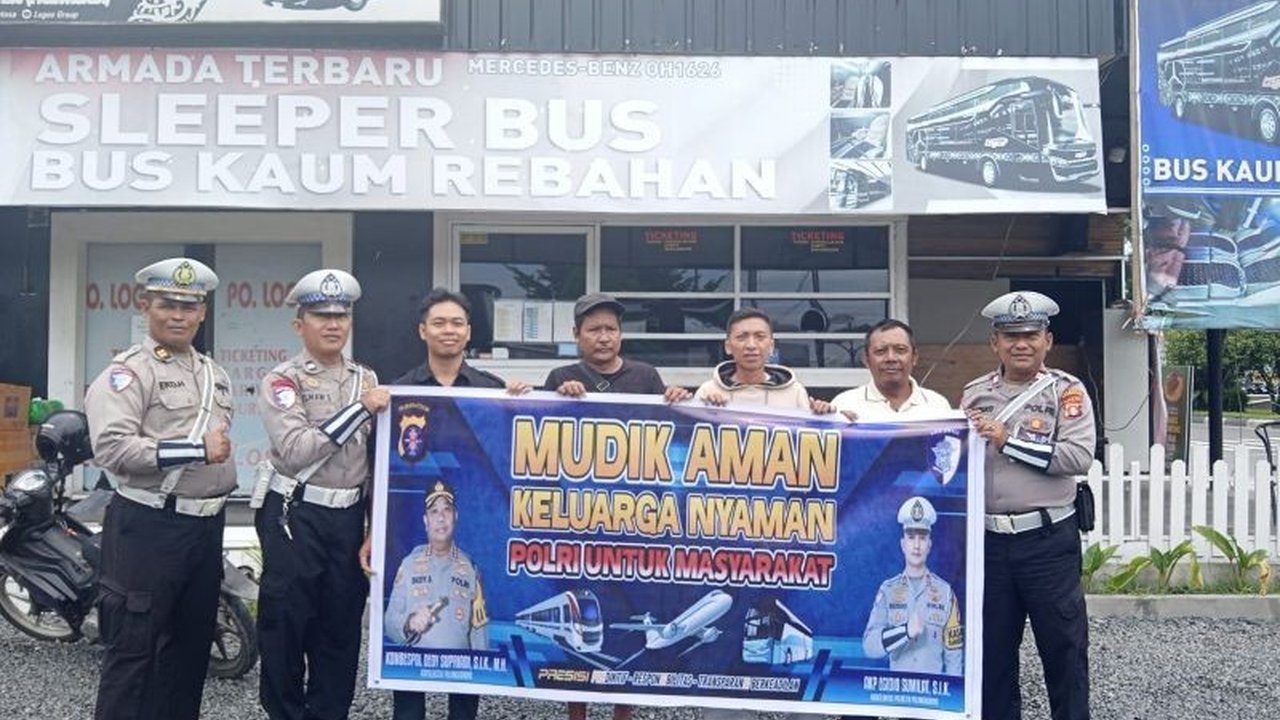 Satlantas Polresta Palangka Raya giat sosialisasikan keselamatan berlalu lintas dengan kampanye 'Mudik Aman, Keluarga Nyaman' menjelang Lebaran 2025 untuk menekan angka kecelakaan.