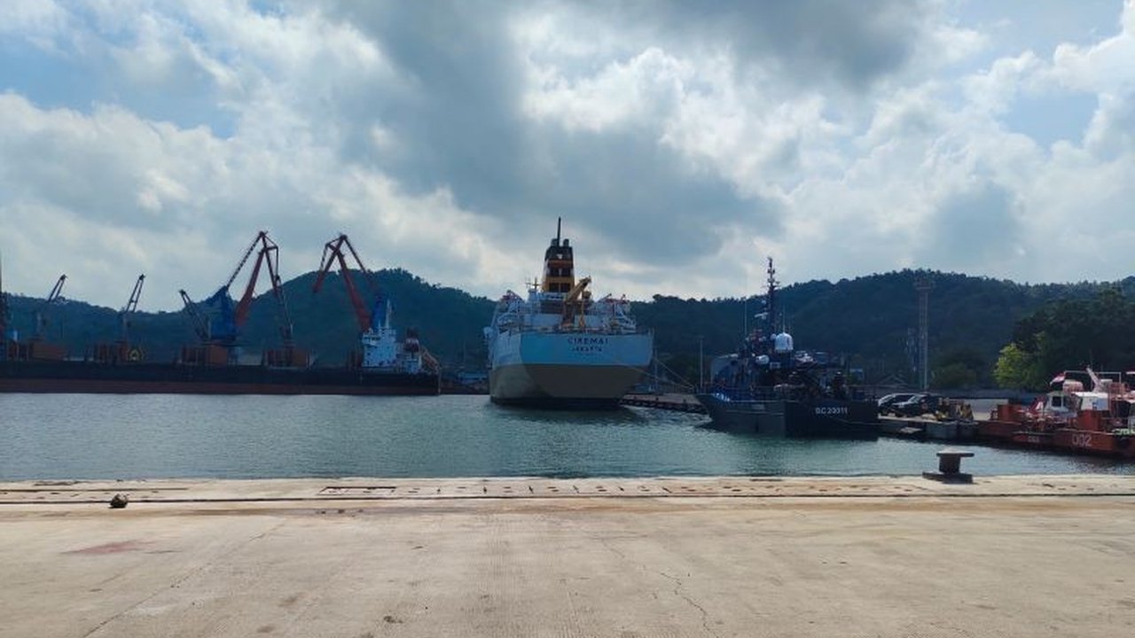 Kantor Kesyahbandaran dan Otoritas Pelabuhan (KSOP) Panjang siap mendukung kelancaran arus mudik Lebaran 2025 dengan menjadi pelabuhan alternatif penyeberangan di Lampung.